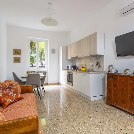 Iflat Dreamy Escape In The Heart Of Trastevere * Roma